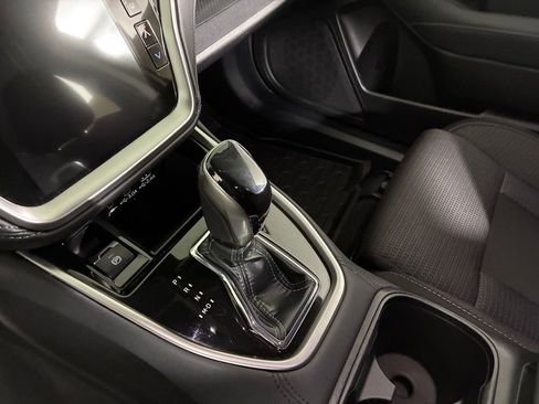 Certified 2025 Subaru Outback Premium w/ Popular Package #1A image 18