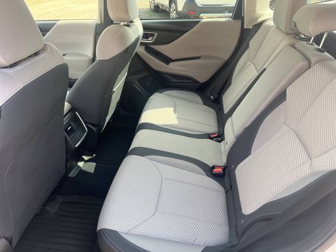 Used 2024 Subaru Forester Premium AWD/4WD image 13