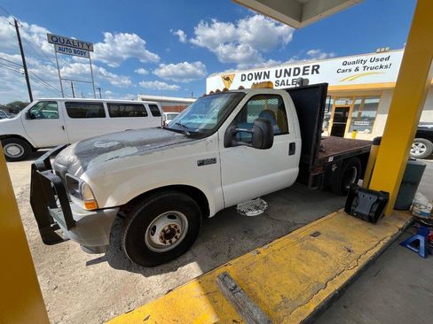 Used 2003 Ford F350 XL image 2