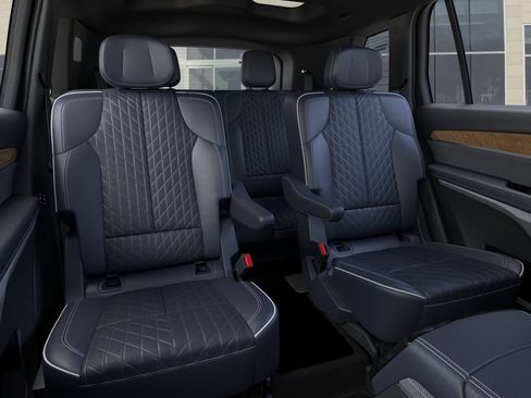 New 2026 Cadillac Vistiq Premium Luxury AWD/4WD image 17