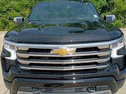 Used 2024 Chevrolet Silverado 1500 High Country w/ Z71 Off-Road Package