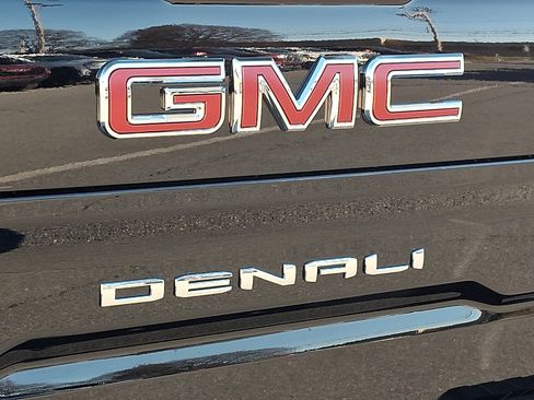 New 2026 GMC Sierra 1500 Denali w/ Technology Package image 12