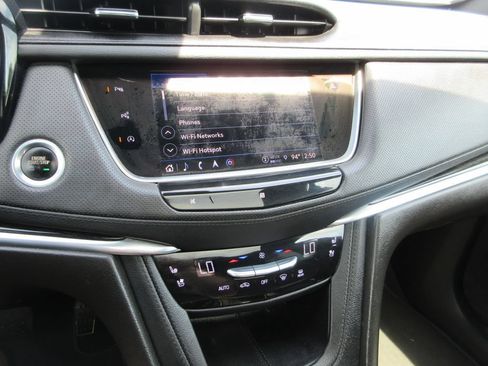 Certified 2021 Cadillac XT5 Premium Luxury AWD/4WD image 25