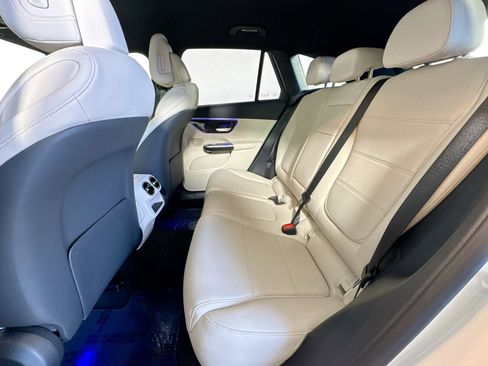 Certified 2025 Mercedes-Benz GLC 300 image 22