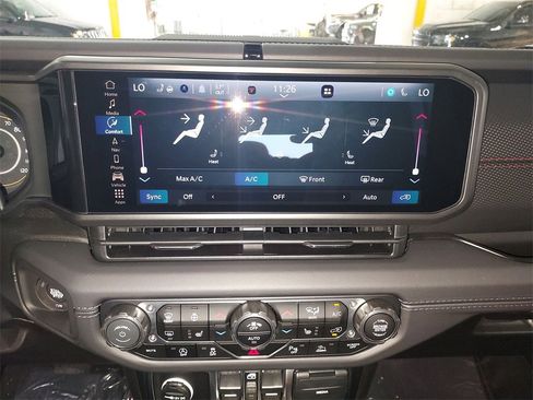 New 2025 Jeep Wrangler Unlimited Rubicon image 25