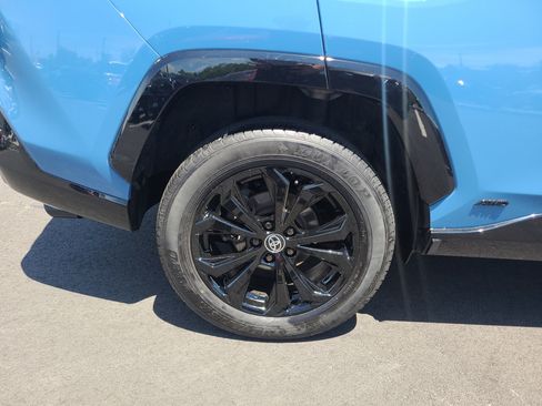 Certified 2022 Toyota RAV4 XSE AWD/4WD image 11