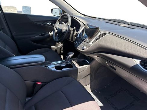 Used 2024 Chevrolet Malibu LT FWD image 20