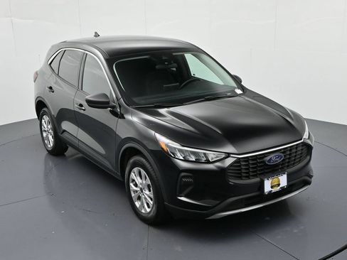 Used 2024 Ford Escape Active AWD/4WD image 15