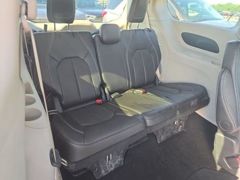 Used 2024 Chrysler Pacifica Touring-L w/ Road Tripper Package FWD image 13