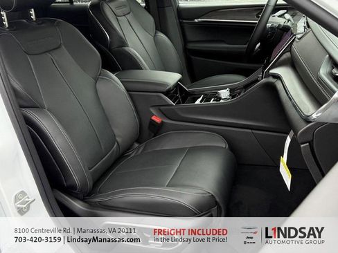 New 2025 Jeep Grand Cherokee Overland w/ Adv Protech Group III image 11