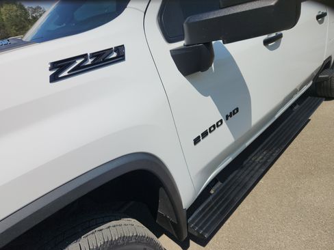Used 2021 Chevrolet Silverado 2500 LTZ w/ LTZ Plus Package AWD/4WD image 20