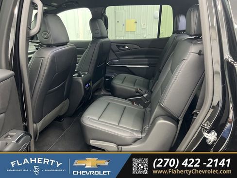 New 2026 Chevrolet Traverse LT w/ Enhanced Driving Package image 11