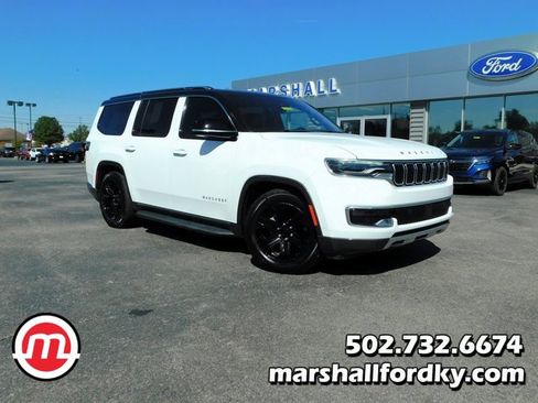 Used 2022 Jeep Wagoneer Series III w/ Flexible Seating Group image 1