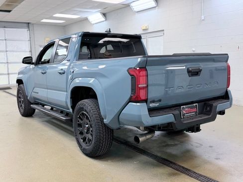 Used 2026 Toyota Tacoma SR5 AWD/4WD image 9