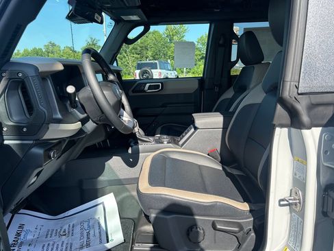 New 2026 Ford Bronco Big Bend w/ Black Diamond Package AWD/4WD image 11