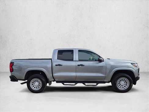 Used 2024 Chevrolet Colorado W/T RWD image 4
