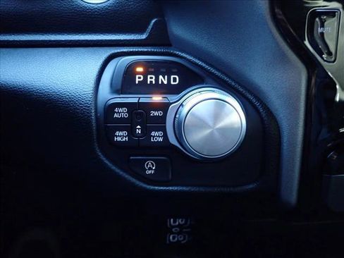 Used 2025 RAM 1500 Laramie AWD/4WD image 22