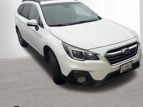 Used 2019 Subaru Outback 2.5i Premium AWD/4WD image 1