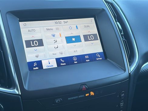 Used 2020 Ford Edge ST w/ Equipment Group 401A image 17