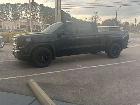 Used 2021 GMC Sierra 1500 Elevation image 1
