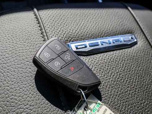 New 2026 GMC Sierra 3500 Denali w/ Denali Reserve Package image 34