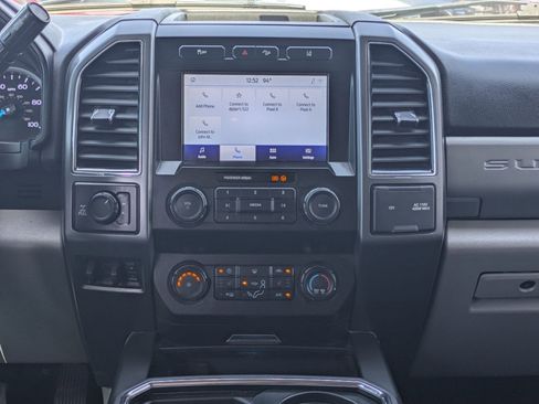 Used 2020 Ford F250 XLT w/ XLT Premium Package image 14