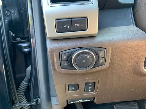 Certified 2022 Ford F250 King Ranch w/ King Ranch Ultimate Package image 15