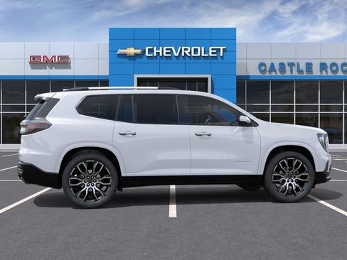 New 2026 GMC Acadia Denali Ultimate w/ LPO, Floor Liner Package AWD/4WD image 5