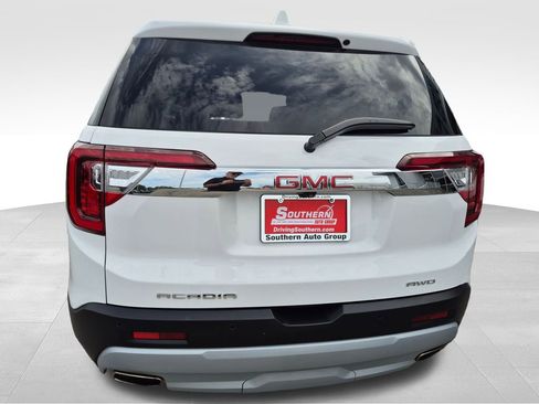 Used 2023 GMC Acadia SLE image 5