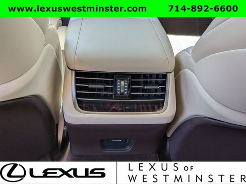 Used 2018 Lexus LS 500 w/ Luxury Package RWD image 15