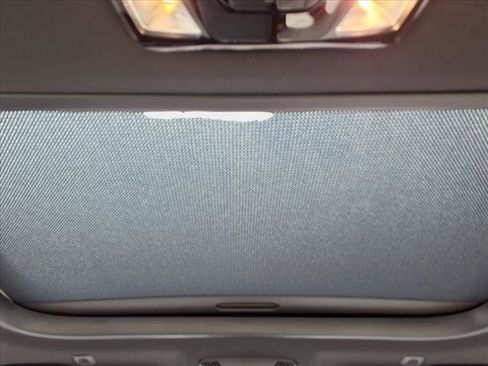 Certified 2025 MINI Cooper S image 9