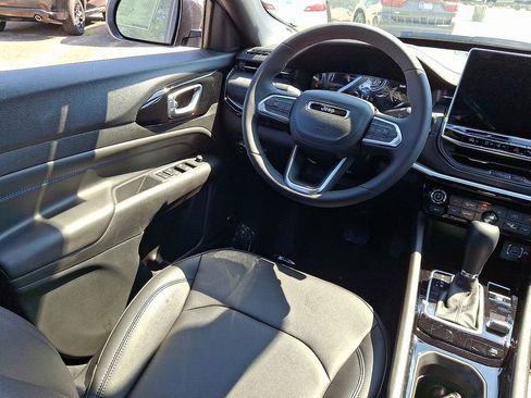 New 2025 Jeep Compass Limited w/ High Altitude Package image 10