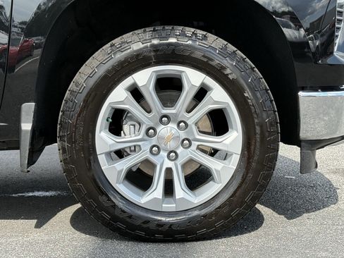Used 2026 Chevrolet Silverado 1500 LTZ AWD/4WD image 13