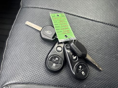 Used 2013 Subaru Forester 2.5X Limited image 32