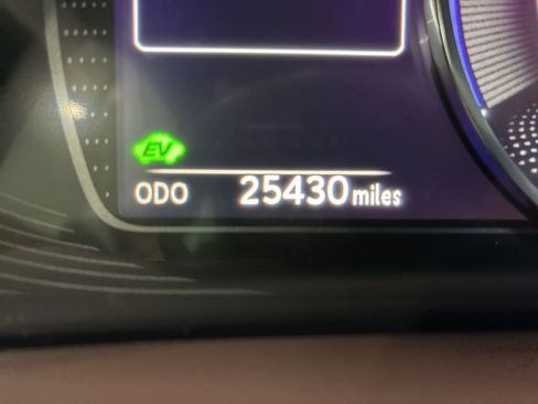 Certified 2019 Lexus ES 300h Ultra Luxury image 23