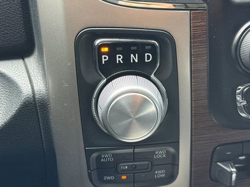 Used 2015 RAM 1500 Laramie w/ Convenience Group AWD/4WD image 30