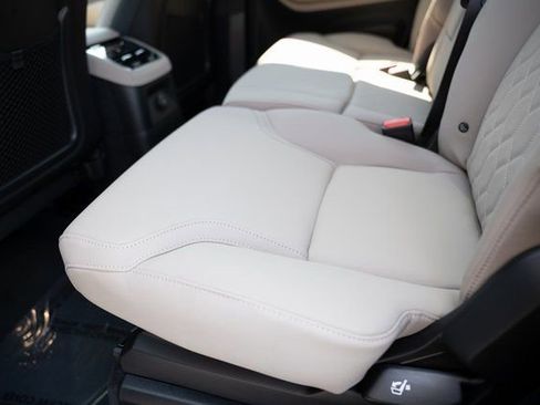 Used 2026 Volvo XC90 T8 Plus w/ Protection Package Premier image 28