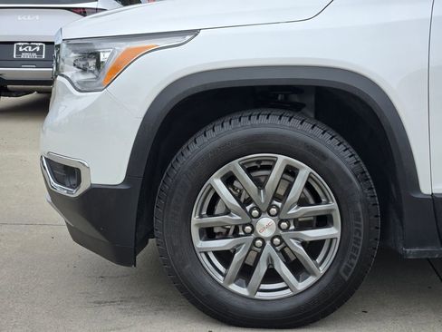 Used 2019 GMC Acadia SLT FWD image 11