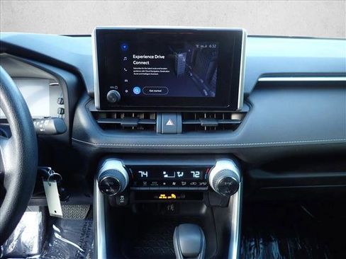 Used 2025 Toyota RAV4 LE AWD/4WD image 15