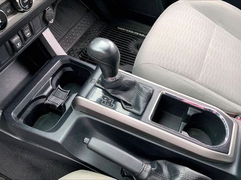 Used 2018 Toyota Tacoma SR5 image 17