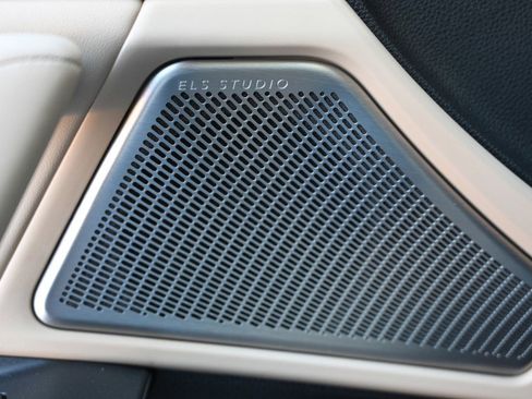 Used 2025 Acura TLX w/ Technology Package image 23