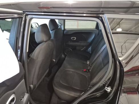 Used 2019 Kia Soul FWD image 16