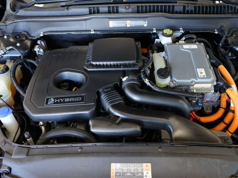 Used 2020 Ford Fusion SE FWD image 45