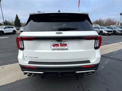 Used 2025 Ford Explorer Platinum w/ Ultimate Package image 5
