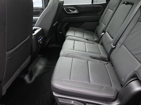 Used 2024 Chevrolet Tahoe Z71 w/ Luxury Package AWD/4WD image 25