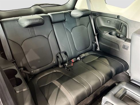 Used 2025 Honda Pilot EX-L image 26