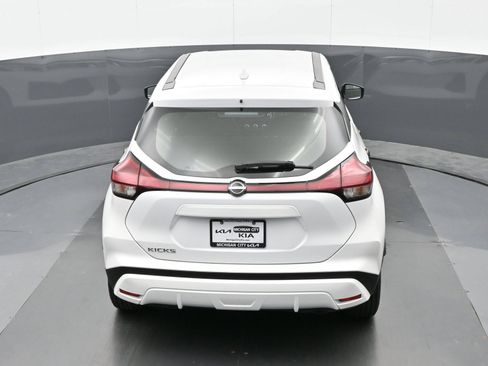 Used 2022 Nissan Kicks S FWD image 30