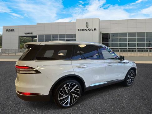 New 2026 Lincoln Aviator Reserve AWD/4WD image 3