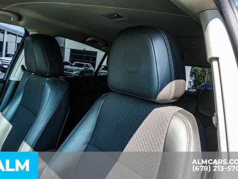 Used 2021 Buick Encore Preferred AWD/4WD image 17