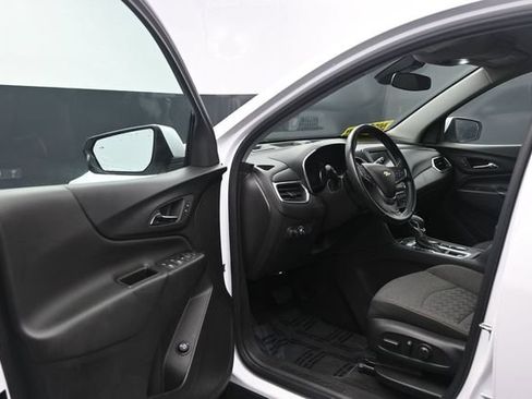 Used 2024 Chevrolet Equinox LT AWD/4WD image 12